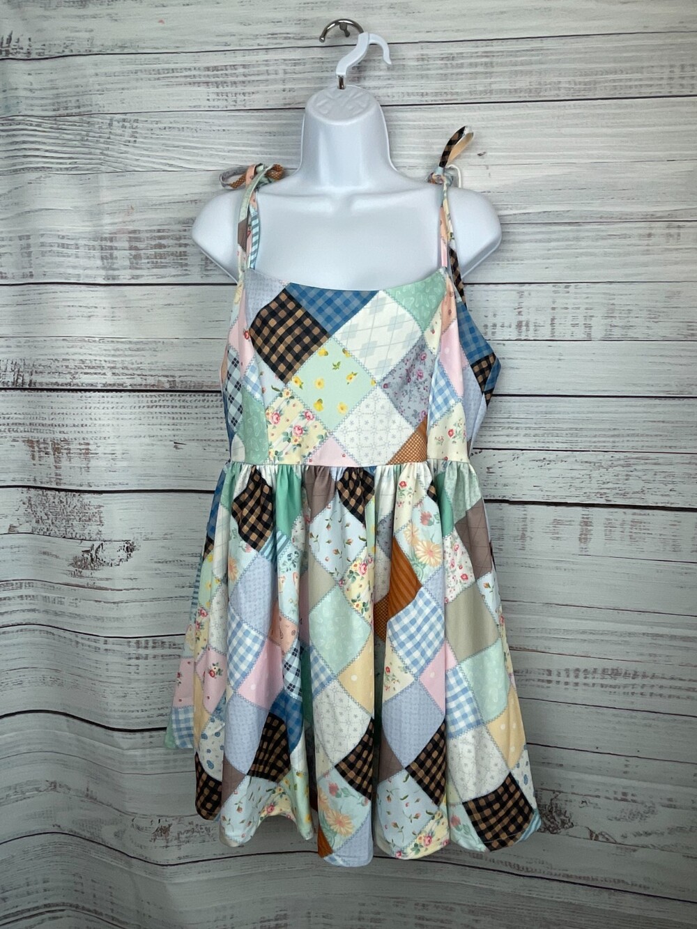 Dolls Kill x Holly Hobbie "Stitched With Love" Womens XXL Patchwork Mini Dress
